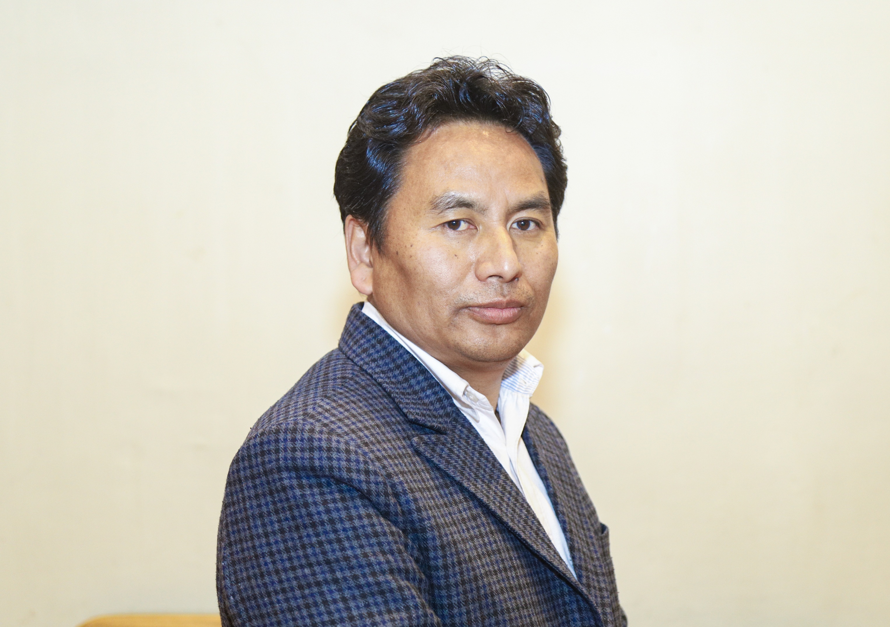 दिल बहादुर गुरुङ